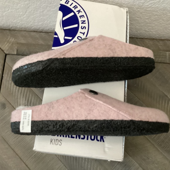 BIRKENSTOCK Kids' Zermatt Genuine Shearling Lined Slipper, size 3-3.5US … - Picture 9 of 10